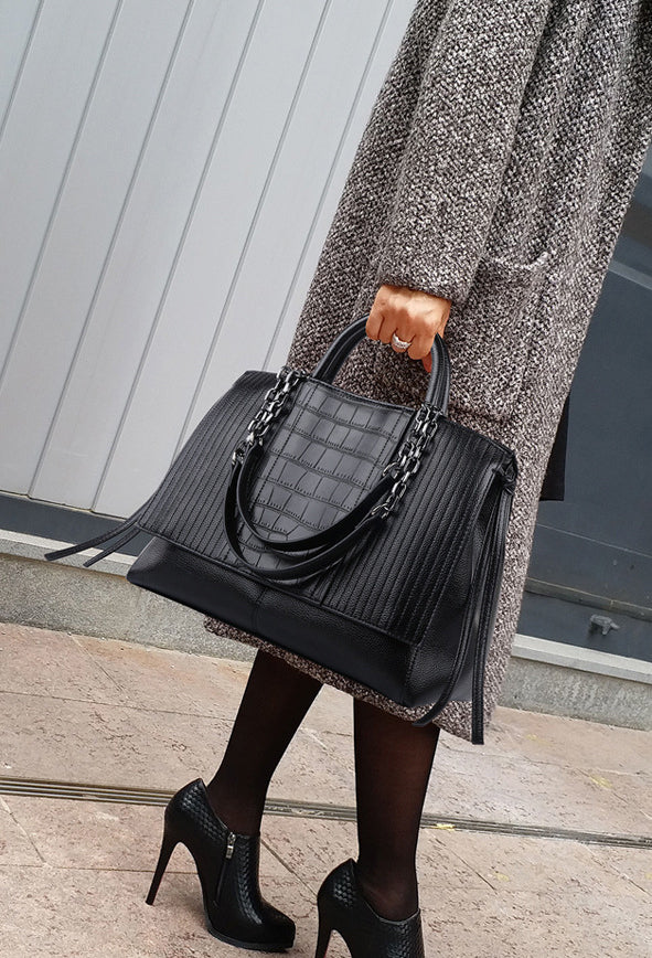 Luxury Cowhide Ladies Bag - Premium Quality, Stylish Texture, Timeless Elegance